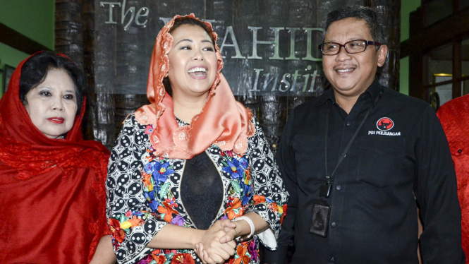 Hasto PDIP Temui Yenny Wahid