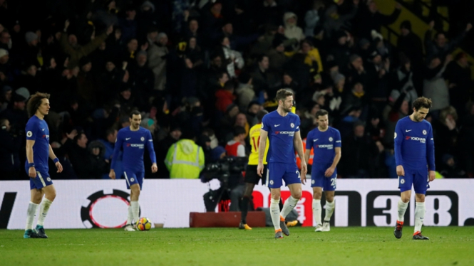 Para pemain Chelsea usai kalah dari Watford