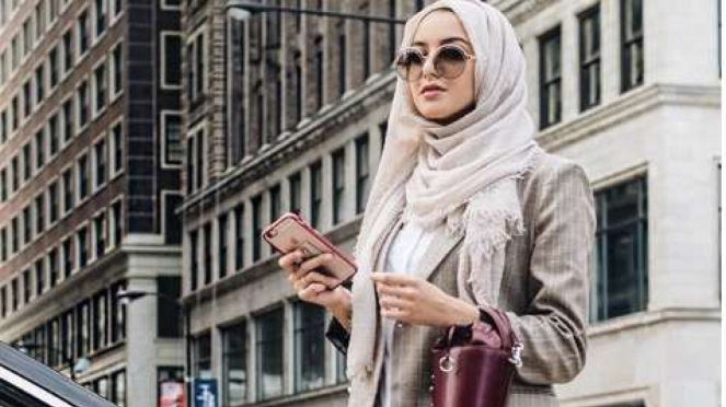 Gaya hijab Summer Albarcha, fashion vlogger