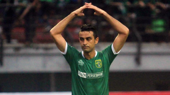 Bek Persebaya Surabaya, Otavio Dutra