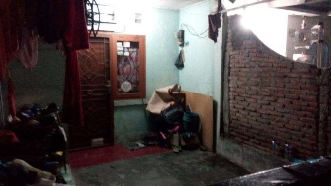 Suasana di rumah ibu dan dua anak yang dibunuh di Tangerang.