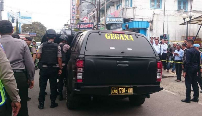 Gegana Periksa Semua Ruangan Kantor BRI Garut, Tak Ada Bom