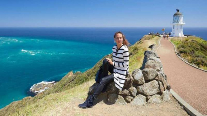 Nadine Chandrawinata liburan di Selandia Baru