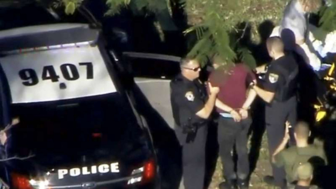 Polisi menangkap pelaku penembakan sekolah di Florida yang tewaskan 17 orang