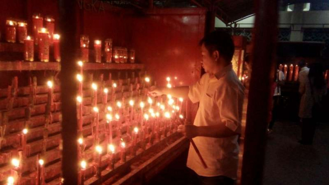 Suasana di vihara Avalokitesvhara di Kota Serang, Banten.