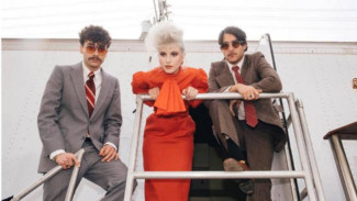Penjelasan Promotor Soal Pembatalan Konser Paramore