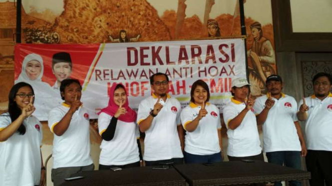 Deklarasi relawan Antihoax Khofifah-Emil Dardak di Surabaya, Jawa Timur. 