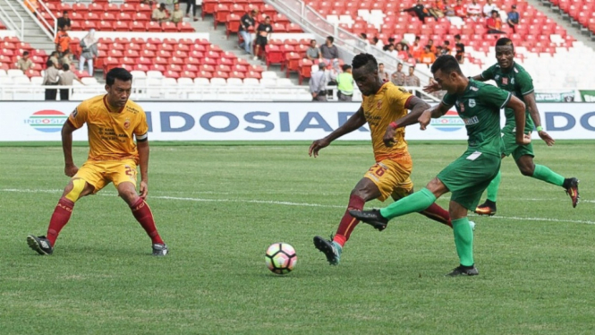 Sriwijaya vs PSMS Babak Pertama 1-0 Piala Presiden 