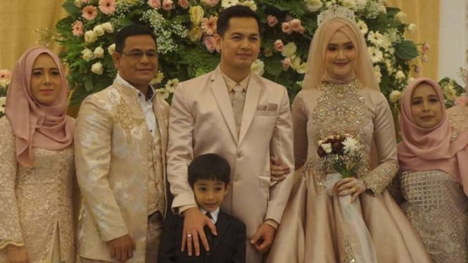 Tommy Kurniawan dan Istri