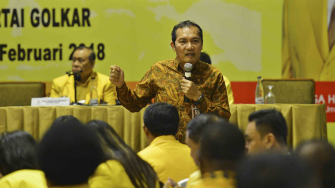 Wakil Ketua KPK, Saut Situmorang memberikan materi pencegahan korupsi