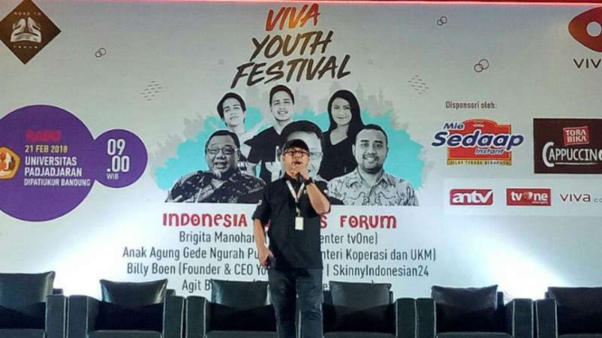 Kelly Da Cunha, General Manager Produksi ANTV, berbagi ilmu kepada para mahasiswa dalam forum Viva Youth Festival di kampus Universitas Padjajaran di Bandung pada Rabu, 21 Februari 2018.