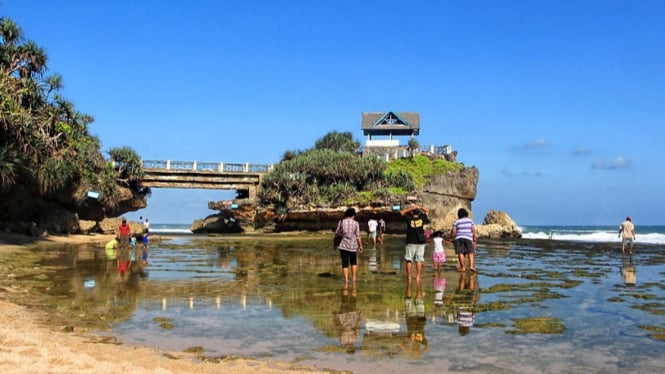 Dibuat Takjub Dengan Pesona Pantai Kukup Gunung Kidul Viva