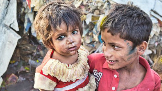 Jika Lihat Anak Kecil Diajak Mengemis, Lapor ke Sini