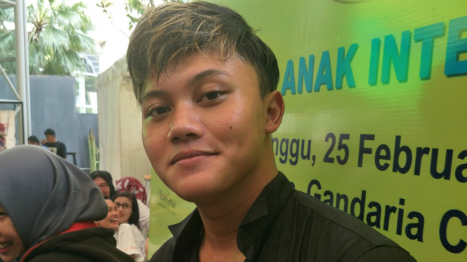 Rizky Febian.