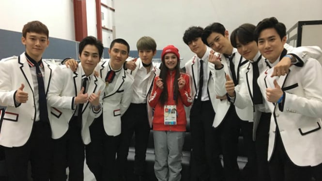 Evgenia Medvedeva bertemu dengan EXO.