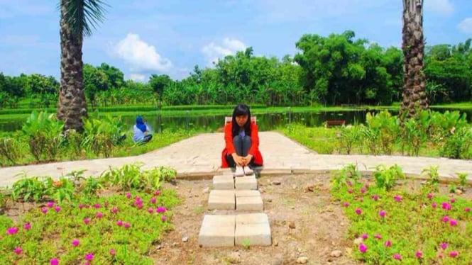 Taman Candi Ngawi Tempat Rekreasi Terbaru Di Jawa Timur Viva