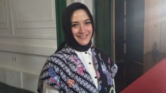 Andhara Early Umumkan Berpisah dari Suaminya Setelah 14 Tahun Menikah