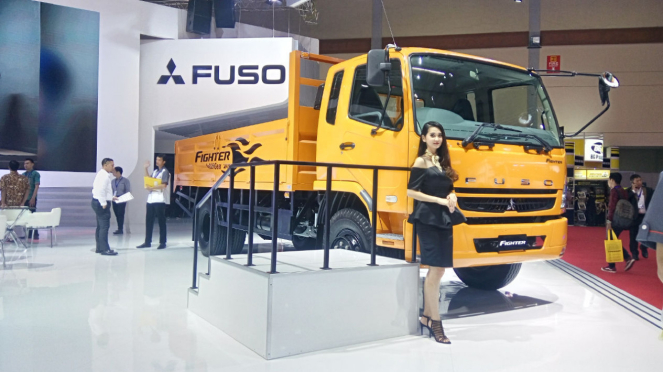 Truk Mitsubishi Fuso