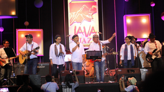 Penampilan Para Menteri Elek Yo Band dalam acara Java Jazz 2018.
