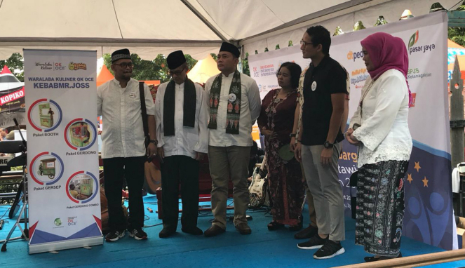 Wakil Gubernur DKI Sandiaga Uno hadiri acara di Kampung Betawi