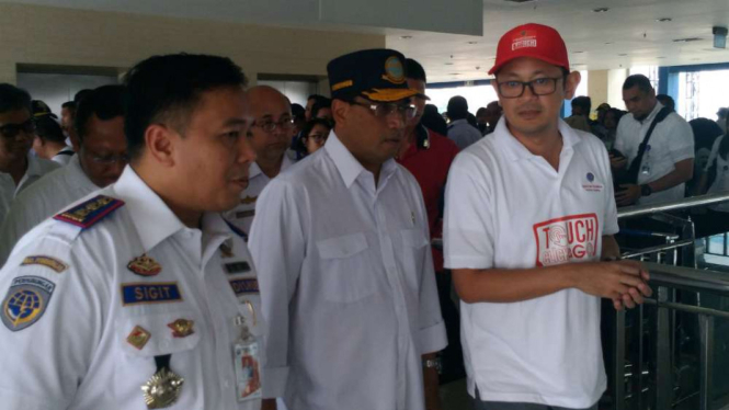 Menteri Perhubungan Budi Karya saat di Terminal Pulogebang, Jakarta Timur.