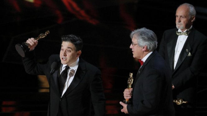 Film Dunkirk memenangkan Piala Oscar kategori Best Sound Mixing