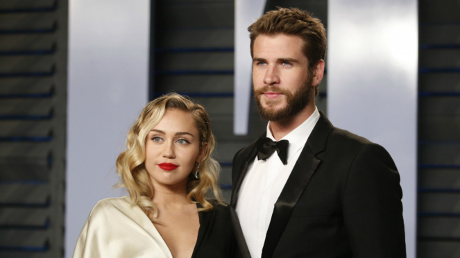 Miley Cyrus dan Liam Hemsworth