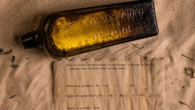 Pesan dalam botol berusia 132 tahun ditemukan.
