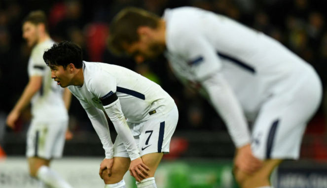 Striker Tottenham Hotspur, Son Heung-min, meratapi kegagalan timnya melaju ke perempatfinal Liga Champions.