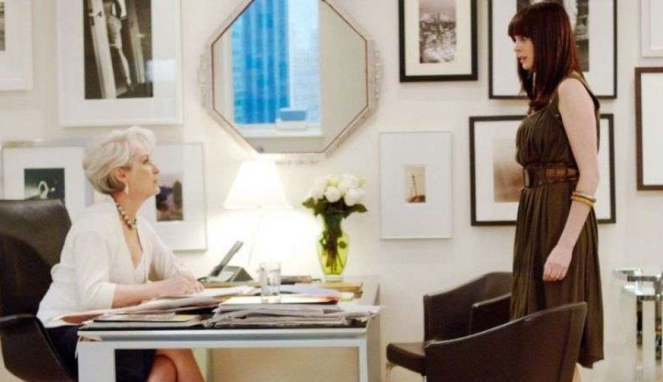 Dekorasi ruang kerja dari Film The Devil Wears Prada 