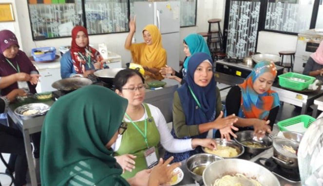 mantan TKI Padang berkegiatan merintis bisnis kuliner