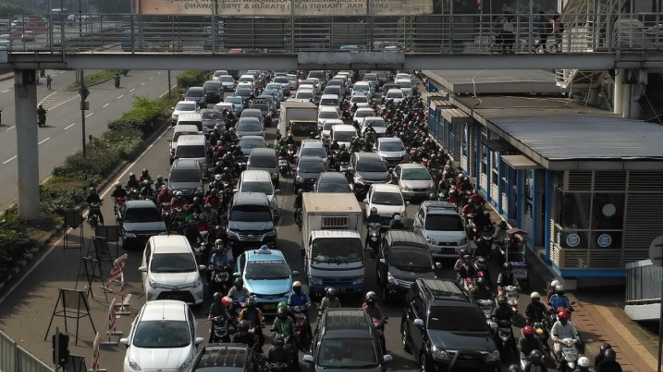 Kemacetan lalu lintas jalan di Jakarta.