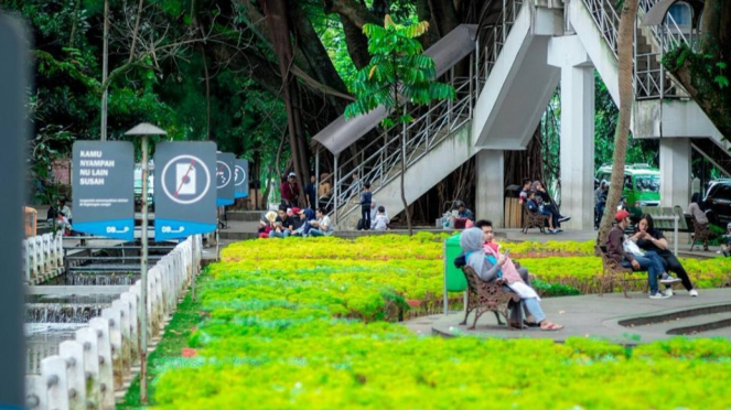 Mengenal Taman Balai Kota Bandung, Tempat Wisata Asri Di Tengah Kota