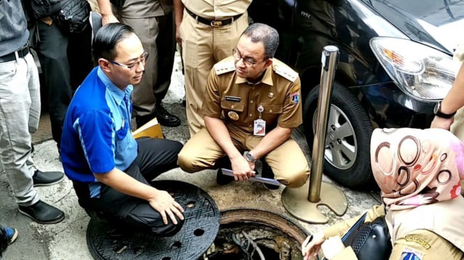 Gubernur DKI Jakarta Anies Baswedan sidak instalasi air Hotel Sari Pan Pasific