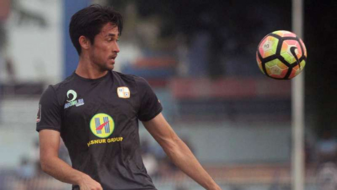 Winger Barito Putera, Gavin Kwan Adsit