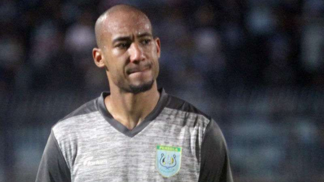 Penyerang Persela Lamongan, Loris Arnaud.