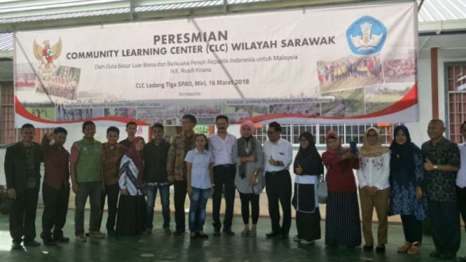 Tempat belajar anak TKI yang bekerja di ladang sawit di Sarawak, Malaysia.