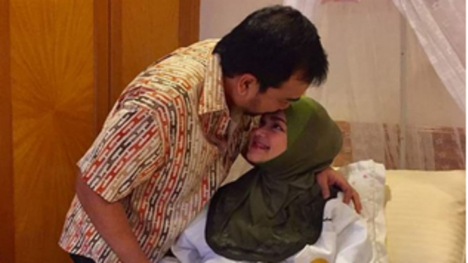 Siti Nurhaliza mengabarkan kelahiran putrinya