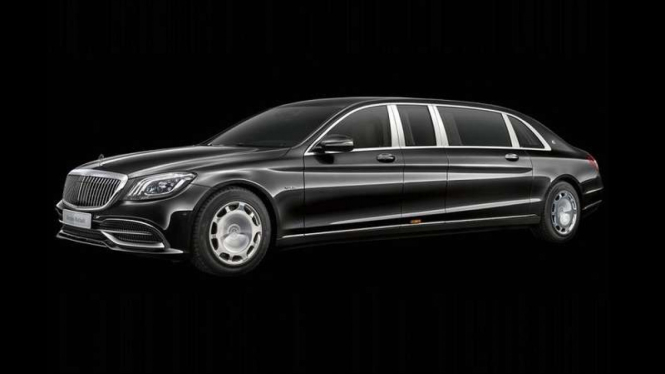 Mercedes Benz Maybach S650 Pullman.