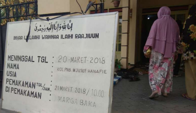 Rumah duka Kolonel Penerbang M Jusuf Hanafie, pilot nahas yang jatuh bersama pesawat yang dikemudikannya, di Malang, Jawa Timur, pada Rabu, 21 Maret 2018.