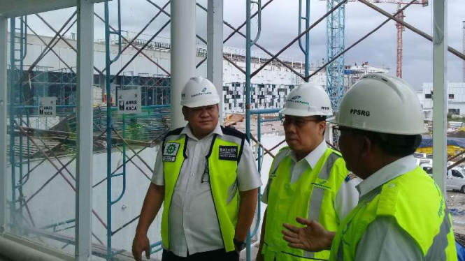 Sekjen Kemenhub,  Sugihardjo meninjau Bandara baru Ahmad Yani