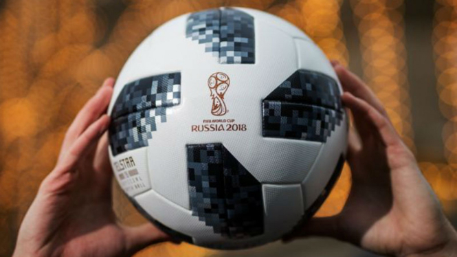 Bola resmi Piala Dunia 2018, Adidas Telstar