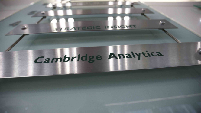 Logo firma jasa analisis data Cambridge Analityca.