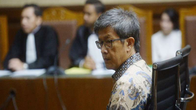 Terdakwa kasus korupsi KTP Elektronik Anang Sugiana Sudiharjo disidang