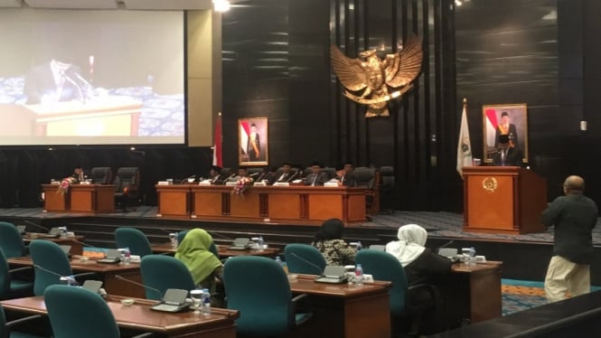 Gubernur DKI Jakarta Anies Baswedan menyampaikan RPJMD ke DPRD DKI