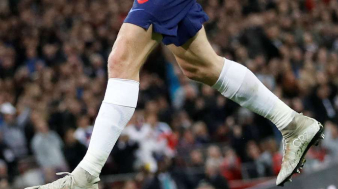 Jamie Vardy pakai sepatu Cristiano Ronaldo
