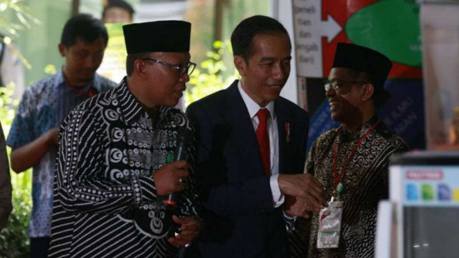 Jokowi Kalahkan Pamor Gus Dur di Kampus NU