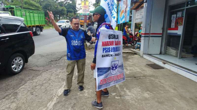 Aditya, pendukung fanatik PSIS Semarang yang jalan kaki dari Semarang-Magelang