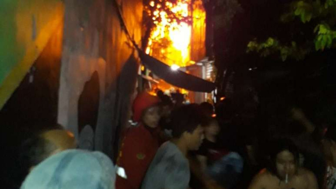 Kebakaran pemukiman warga di Jakarta