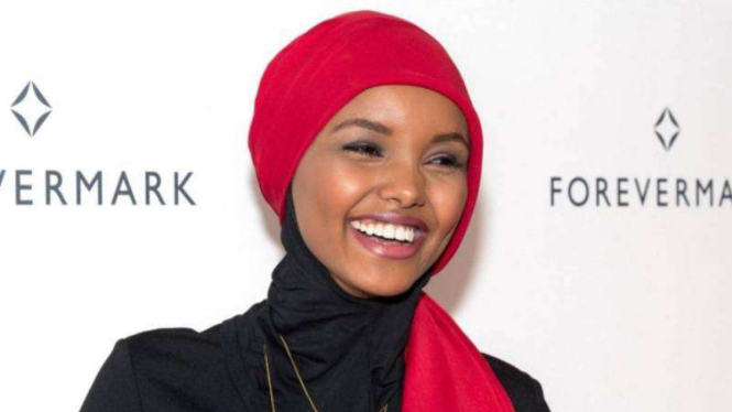 Halima Aden, model berhijab pertama sampul Vogue